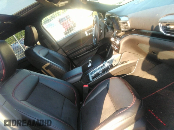 2023 Ford Explorer ST-Line с VIN 1FMSK7KH6PGB21921, выставлен на аукционе IAAI как лот 42591112 с пробегом 17 642 миль миль и . История ставок и продаж доступна на DreamBid. Изображение 5.