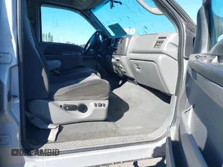 2003 Ford Super Duty F-250 XL with VIN 1FTNW21S83EB65527, listed as a IAAI auction lot 41982595 with 229,768 mi miles. Bid and sale history available at carsss.com. Image 5.