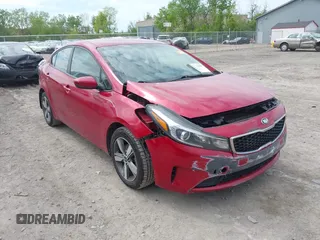 2018 Kia Forte S z VIN 3KPFL4A76JE241008, wystawiony jako IAAI lot #42242598 z przebiegiem 135 766 mil mil oraz . Historia ofert i sprzedaży dostępna na DreamBid. Obrazek 1.