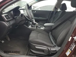 2018 Kia Optima LX z VIN 5XXGT4L30JG188098, wystawiony jako Copart lot #56642445 z przebiegiem 85 159 mil mil oraz Szkoda całkowita • Salvage title. Historia ofert i sprzedaży dostępna na DreamBid. Obrazek 7.