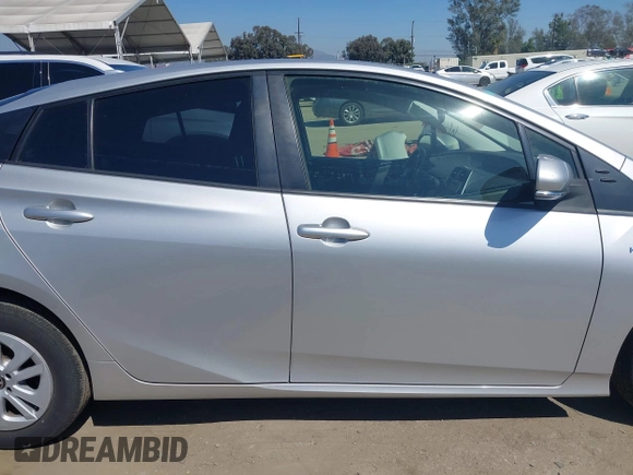 2018 Toyota Prius Two with VIN JTDKBRFU6J3068322, listed as a IAAI auction lot 42001483 with 57,597 mi miles. Bid and sale history available at carsss.com. Image 13.