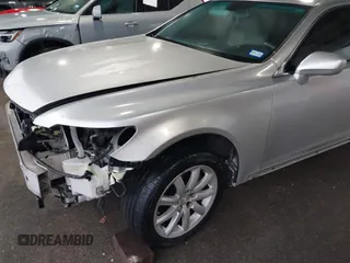 2013 Lexus LS 460 с VIN JTHBL5EF1D5114445, выставлен на аукционе IAAI как лот 41560104 с пробегом Не указан миль и . История ставок и продаж доступна на DreamBid. Изображение 17.
