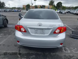 2010 Toyota Corolla z VIN 2T1BU4EE5AC365130, wystawiony jako IAAI lot #41528261 z przebiegiem 108 136 mil mil oraz . Historia ofert i sprzedaży dostępna na DreamBid. Obrazek 16.