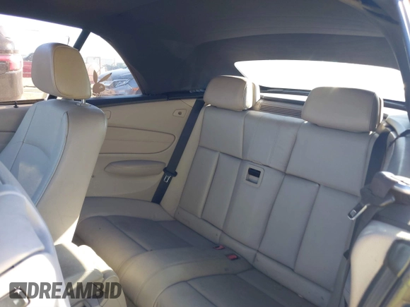 2010 BMW 1 Series 128i with VIN WBAUN1C59AVH81847, listed as a IAAI auction lot 40496951 with 148,463 mi miles and . Bid and sale history available at DreamBid. Image 8.