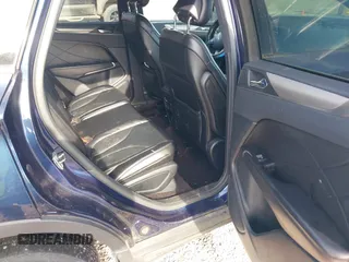 2017 Lincoln MKC Select with VIN 5LMCJ2D94HUL50145, listed as a IAAI auction lot 41620695 with 100,331 mi miles and . Bid and sale history available at DreamBid. Image 8.