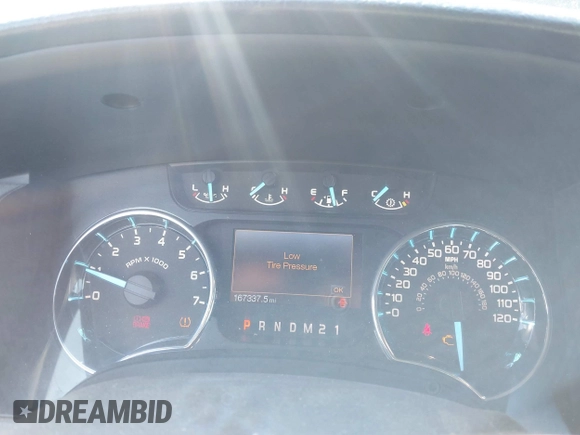2012 Ford F-150 XL with VIN 1FTFW1ETXCFB11531, listed as a IAAI auction lot 41710325 with 167,337 mi miles. Bid and sale history available at carsss.com. Image 7.