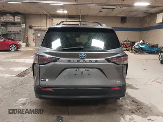 2023 Toyota Sienna XLE с VIN 5TDJSKFC0PS099650, выставлен на аукционе IAAI как лот 42324871 с пробегом 12 719 миль миль и . История ставок и продаж доступна на DreamBid. Изображение 16.