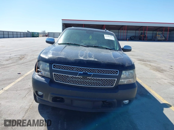 2008 Chevrolet Tahoe 1LT z VIN 1GNFK130X8J138051, wystawiony jako IAAI lot #41983344 z przebiegiem 235 811 mil mil oraz . Historia ofert i sprzedaży dostępna na DreamBid. Obrazek 13.