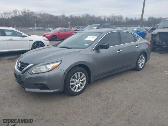 2017 Nissan Altima 2.5 SR with VIN 1N4AL3AP0HC498094, listed as a IAAI auction lot 41679063 with 137,827 mi miles. Bid and sale history available at carsss.com. Image 2.