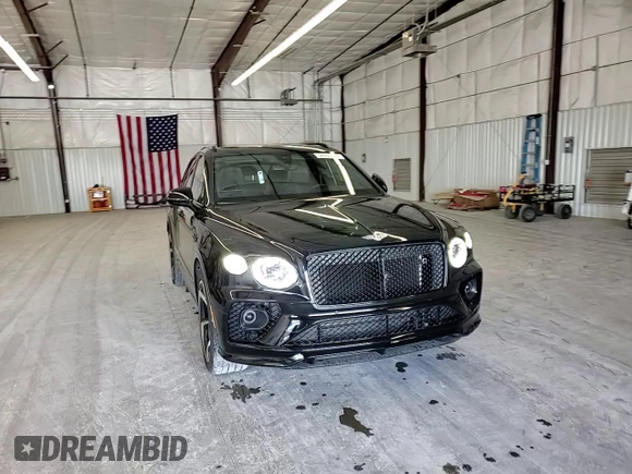2022 Bentley Bentayga V8 z VIN SJAAM2ZV8NC039607, wystawiony jako Copart lot #54888564 z przebiegiem 15 561 mil mil oraz . Historia ofert i sprzedaży dostępna na DreamBid. Obrazek 11.