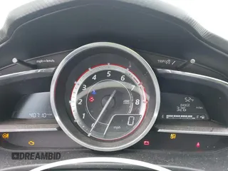 2016 Mazda 3 S Grand Touring z VIN JM1BM1N36G1344247, wystawiony jako IAAI lot #41382859 z przebiegiem 40 710 mil mil oraz . Historia ofert i sprzedaży dostępna na DreamBid. Obrazek 7.