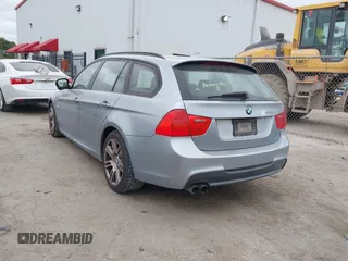 2012 BMW 3 Series 328i xDrive with VIN WBAUU3C5XCA543155, listed as a IAAI auction lot 42055373 with 192,198 mi miles and . Bid and sale history available at DreamBid. Image 3.