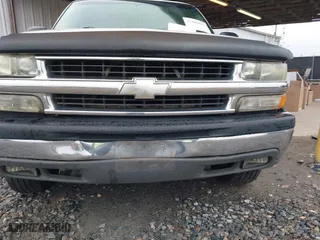 2003 Chevrolet Tahoe LT with VIN 1GNEC13Z63J126611, listed as a IAAI auction lot 41300437 with 313,885 mi miles. Bid and sale history available at carsss.com. Image 6.