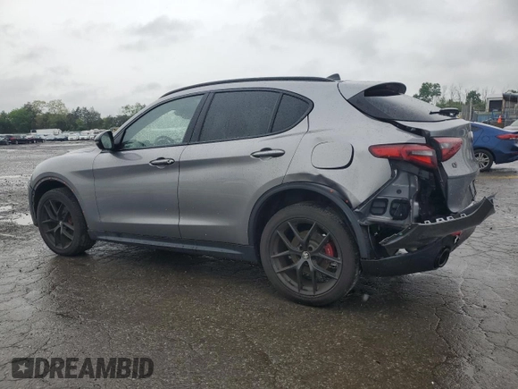 2019 Alfa Romeo Stelvio z VIN ZASPAKAN3K7C71752, wystawiony jako Copart lot #56710515 z przebiegiem 31 537 mil mil oraz Szkoda całkowita • Salvage title. Historia ofert i sprzedaży dostępna na DreamBid. Obrazek 2.