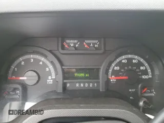 2013 Ford Econoline Passenger XL z VIN 1FBSS3BL2DDB19697, wystawiony jako Copart lot #65953484 z przebiegiem 111 055 mil mil oraz Szkoda całkowita • Salvage title. Historia ofert i sprzedaży dostępna na DreamBid. Obrazek 9.