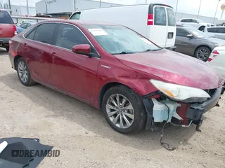 2015 Toyota Camry LE z VIN 4T1BD1FK0FU157925, wystawiony jako IAAI lot #42139530 z przebiegiem 110 228 mil mil oraz . Historia ofert i sprzedaży dostępna na DreamBid. Obrazek 1.