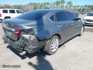 2016 Nissan Altima 2.5 SL with VIN 1N4AL3AP0GC233870, listed as a IAAI auction lot 41788703 with 146,453 mi miles. Bid and sale history available at carsss.com. Image 4.
