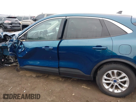 2020 Ford Escape SE with VIN 1FMCU9G69LUB02647, listed as a IAAI auction lot 41549014 with 53,170 mi miles. Bid and sale history available at carsss.com. Image 15.