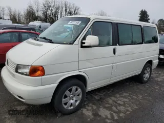2001 Volkswagen EuroVan MV with VIN WV2MB47071H118656, listed as a Copart auction lot 49321145 with 112,241 mi miles and Clean Title. Bid and sale history available at DreamBid. Image 1.