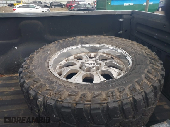 2004 Ford F-150 XLT with VIN 1FTPW145X4FA33342, listed as a IAAI auction lot 42243447 with 177,787 mi miles and . Bid and sale history available at DreamBid. Image 12.