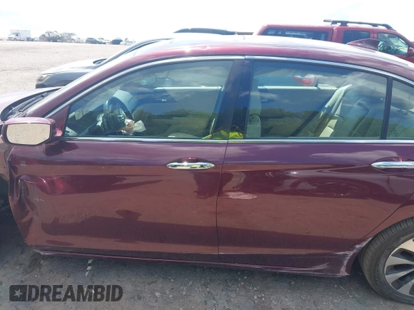2014 Honda Accord Touring z VIN 1HGCR6F79EA008532, wystawiony jako IAAI lot #42321108 z przebiegiem 147 559 mil mil oraz . Historia ofert i sprzedaży dostępna na DreamBid. Obrazek 14.