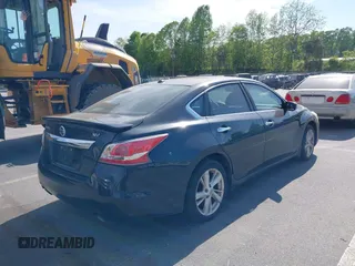 2015 Nissan Altima 2.5 S with VIN 1N4AL3AP4FC276056, listed as a IAAI auction lot 42070872 with 283,477 mi miles. Bid and sale history available at carsss.com. Image 4.