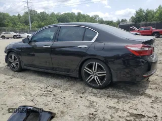 2017 Honda Accord Touring with VIN 1HGCR3F96HA019458, listed as a Copart auction lot 59915105 with 135,739 mi miles and Salvage title. Bid and sale history available at DreamBid. Image 2.