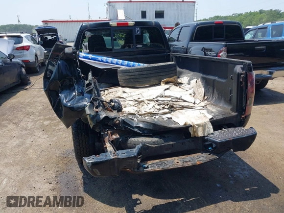 2005 Chevrolet Colorado LS Z71 z VIN 1GCDT196158100185, wystawiony jako IAAI lot #42413707 z przebiegiem 224 330 mil mil oraz . Historia ofert i sprzedaży dostępna na DreamBid. Obrazek 6.