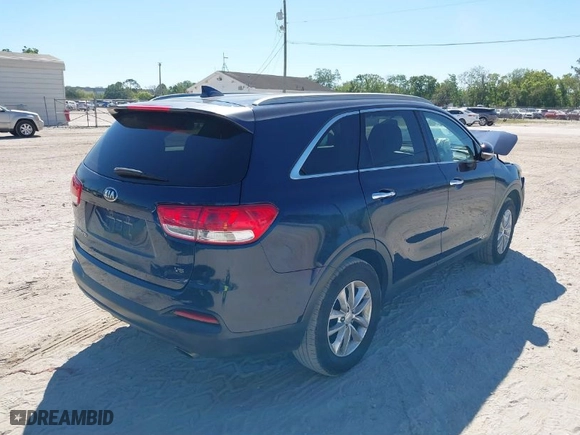 2016 Kia Sorento LX with VIN 5XYPGDA54GG043840, listed as a IAAI auction lot 41837698 with 57,947 mi miles. Bid and sale history available at carsss.com. Image 4.