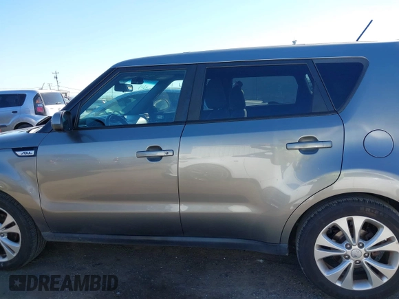 2015 Kia Soul + with VIN KNDJP3A59F7171924, listed as a IAAI auction lot 41871820 with 84,178 mi miles. Bid and sale history available at carsss.com. Image 14.
