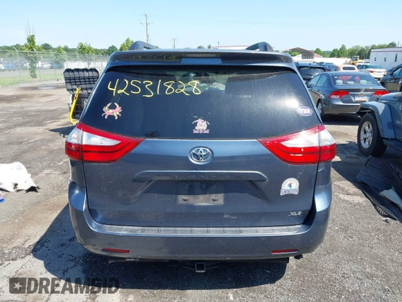 2015 Toyota Sienna XLE with VIN 5TDYK3DC0FS649998, listed as a IAAI auction lot 42531828 with 111,539 mi miles and . Bid and sale history available at DreamBid. Image 17.