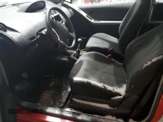 2010 Toyota Yaris z VIN JTDJT4K35A5280531, wystawiony jako Copart lot #47061135 z przebiegiem 151 744 mil mil oraz Szkoda całkowita • Salvage title. Historia ofert i sprzedaży dostępna na DreamBid. Obrazek 7.