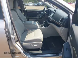 2015 Toyota Highlander Limited with VIN 5TDDKRFH1FS095798, listed as a IAAI auction lot 42656704 with 94,764 mi miles and . Bid and sale history available at DreamBid. Image 5.
