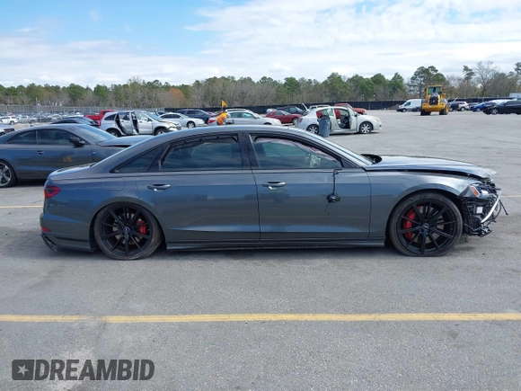 2022 Audi S8 with VIN WAULSAF83NN001905, listed as a IAAI auction lot 41813861 with 18,461 mi miles and . Bid and sale history available at DreamBid. Image 12.