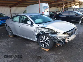 2021 Nissan Altima 2.5 SV with VIN 1N4BL4DV7MN341133, listed as a IAAI auction lot 41590705 with 66,294 mi miles. Bid and sale history available at carsss.com. Image 1.