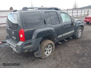 2011 Nissan Xterra Pro-4X with VIN 5N1AN0NW1BC516142, listed as a IAAI auction lot 41658077 with 178,443 mi miles. Bid and sale history available at carsss.com. Image 4.