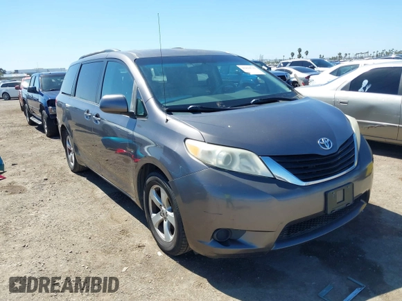 2011 Toyota Sienna LE AAS with VIN 5TDKK3DC0BS055346, listed as a IAAI auction lot 41834715 with 124,847 mi miles. Bid and sale history available at carsss.com. Image 1.