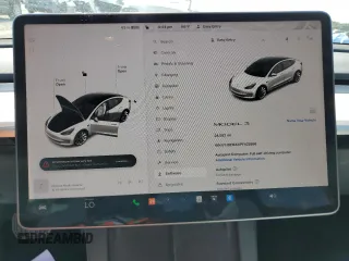 2023 Tesla Model 3 z VIN 5YJ3E1EAXPF422956, wystawiony jako Copart lot #52500285 z przebiegiem 24 082 mil mil oraz Nie do naprawy • Non repairable. Historia ofert i sprzedaży dostępna na DreamBid. Obrazek 9.
