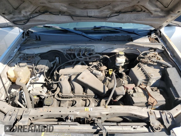 2008 Mercury Mariner с VIN 4M2CU81128KJ48913, выставлен на аукционе Copart как лот 61588355 с пробегом 84 883 миль миль и Списание • Salvage title. История ставок и продаж доступна на DreamBid. Изображение 12.