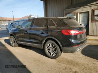 2016 Lincoln MKX Select z VIN 2LMTJ8KR4GBL58263, wystawiony jako Copart lot #48321995 z przebiegiem 134 787 mil mil oraz Szkoda całkowita • Salvage title. Historia ofert i sprzedaży dostępna na DreamBid. Obrazek 2.