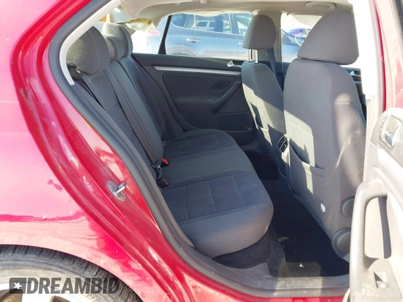2007 Volkswagen Jetta 2.5 с VIN 3VWPF71K47M085161, выставлен на аукционе IAAI как лот 41325695 с пробегом 130 674 миль миль и . История ставок и продаж доступна на DreamBid. Изображение 8.