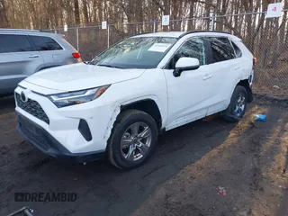 2022 Toyota RAV4 XLE with VIN 2T3P1RFV4NC305332, listed as a IAAI auction lot 41543826 with 11,240 mi miles. Bid and sale history available at carsss.com. Image 17.