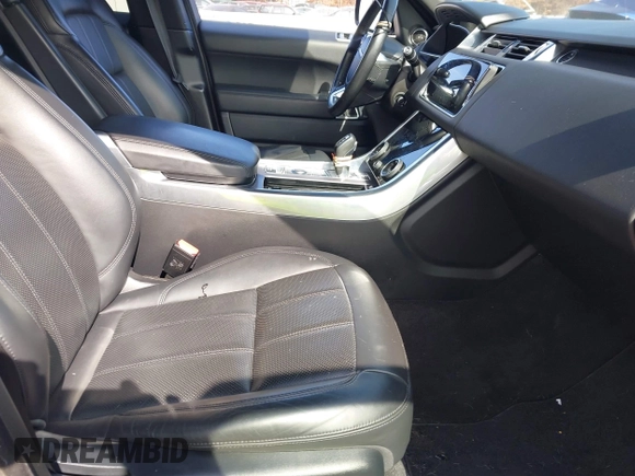 2020 Land Rover Range Rover Sport HSE with VIN SALWR2SUXLA725060, listed as a IAAI auction lot 41754903 with 80,085 mi miles and . Bid and sale history available at DreamBid. Image 5.