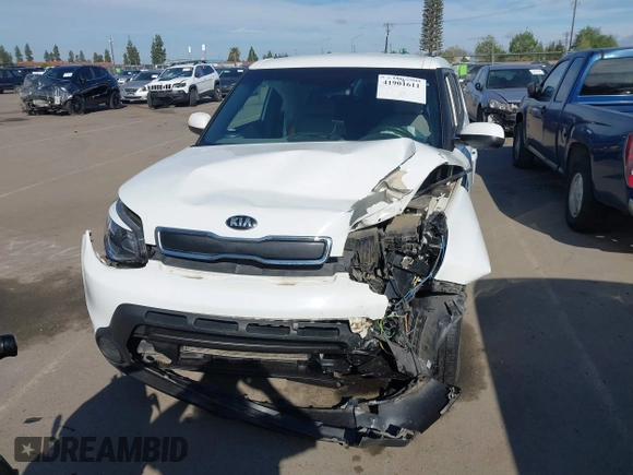 2015 Kia Soul with VIN KNDJN2A29F7142929, listed as a IAAI auction lot 41901611 with Not Provided miles and . Bid and sale history available at DreamBid. Image 12.