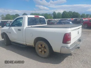 2015 Ram 1500 Tradesman z VIN 3C6JR6AT2FG554433, wystawiony jako IAAI lot #42114470 z przebiegiem Nie podano mil oraz . Historia ofert i sprzedaży dostępna na DreamBid. Obrazek 3.