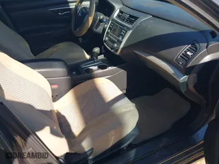 2017 Nissan Altima 2.5 SV with VIN 1N4AL3AP4HC136995, listed as a IAAI auction lot 41580400 with 92,799 mi miles. Bid and sale history available at carsss.com. Image 5.