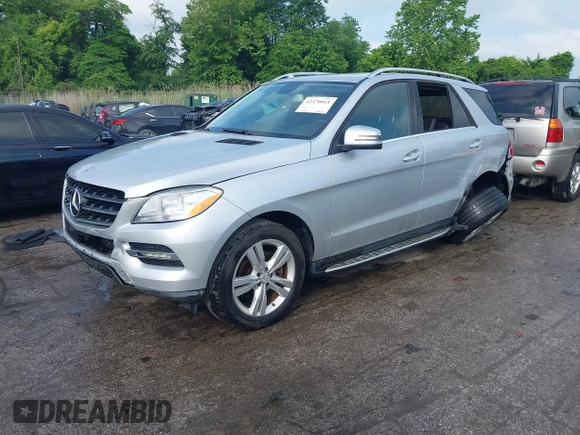 2013 Mercedes-Benz M 350 with VIN 4JGDA5HB4DA166924, listed as a IAAI auction lot 42370011 with 120,648 mi miles and . Bid and sale history available at DreamBid. Image 20.