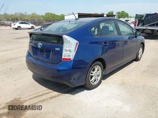 2011 Toyota Prius I with VIN JTDKN3DU3B0315824, listed as a IAAI auction lot 42034022 with 230,653 mi miles. Bid and sale history available at carsss.com. Image 6.
