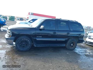2002 Chevrolet Tahoe LT with VIN 1GNEC13Z02R203361, listed as a IAAI auction lot 41580885 with 349,050 mi miles. Bid and sale history available at carsss.com. Image 14.