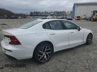 2020 Volvo S60 Momentum with VIN 7JR102FK7LG044227, listed as a Copart auction lot 47874215 with 34,946 mi miles and Salvage Title. Bid and sale history available at carsss.com. Image 3.